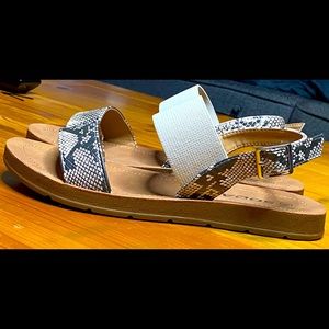 Women’s Snake Skin Sandals, Soda Brand- Size 8